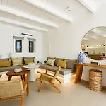 Дом отдыха Noble Pearl Paros