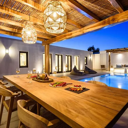 Casa de Férias Noble Pearl Paros Santa Maria (Paros)