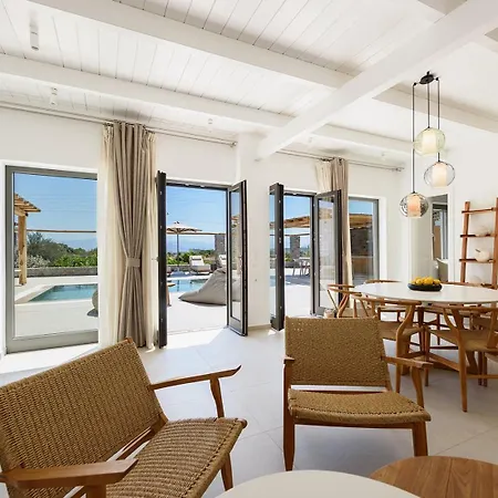 Noble Pearl Paros Santa Maria (Paros)