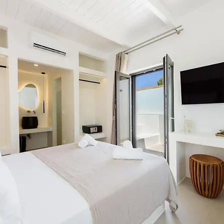 Noble Pearl Paros *