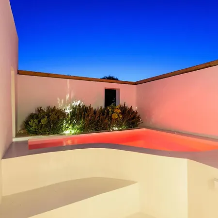 Noble Pearl Paros *