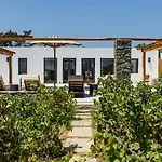 Noble Pearl Paros *