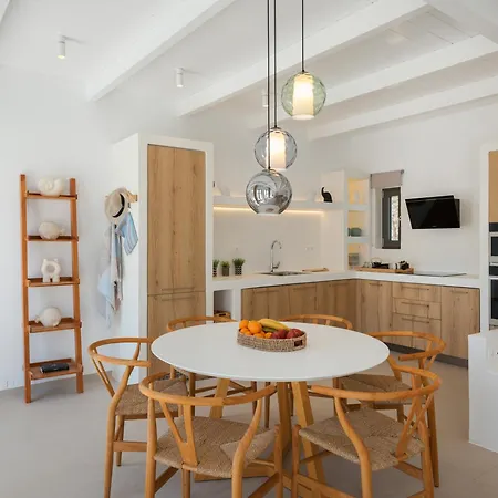 Noble Pearl Paros Holiday home *