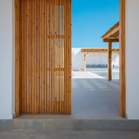 Noble Pearl Paros * 圣玛丽亚