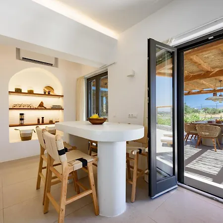 Noble Pearl Paros * 圣玛丽亚